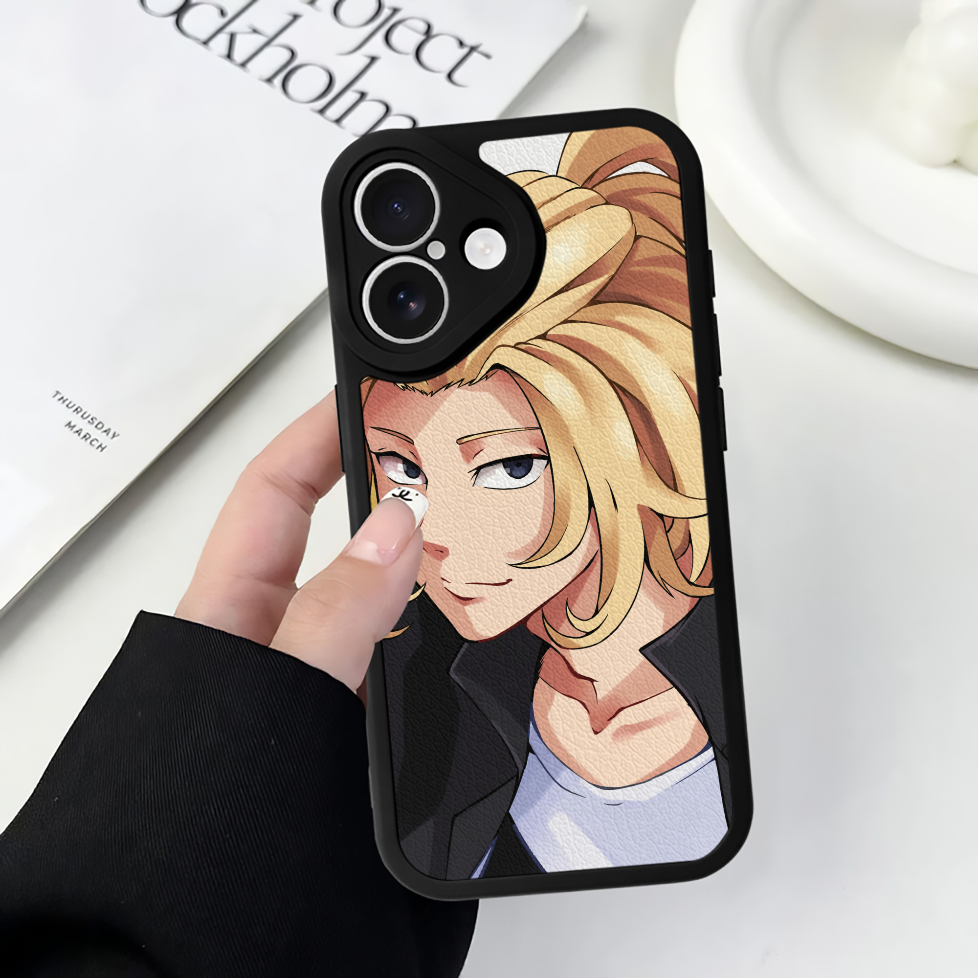 （画像用） 東京リベンジャーズ Tokyo Revengers 【iPhone 16シリーズ対応】シリコンスマホケース（レザー調） 材質：シリコン